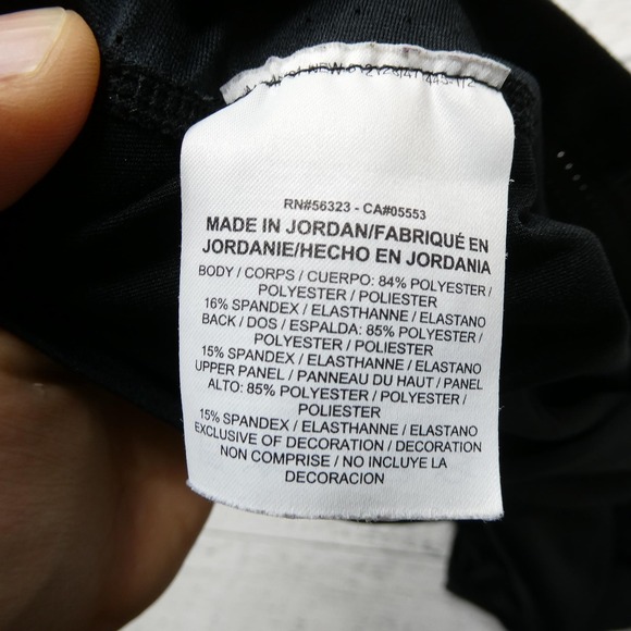 Nike Pro‎ Hypercool Shirt Womens Medium Black Athletic Training Top 832054-010 - Picture 8 of 9